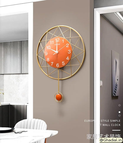 Modern Circular Metal Wall Clock