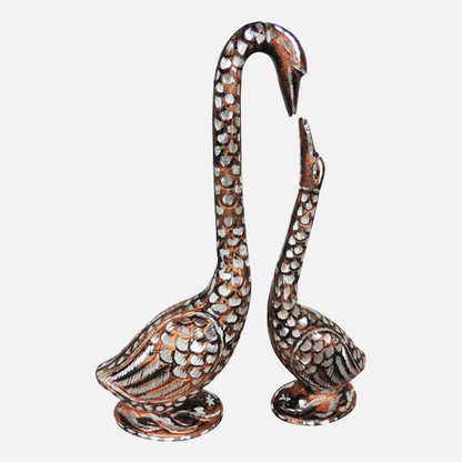 Aluminium Couple Duck Kissing Figurine Standard Copper Finishing