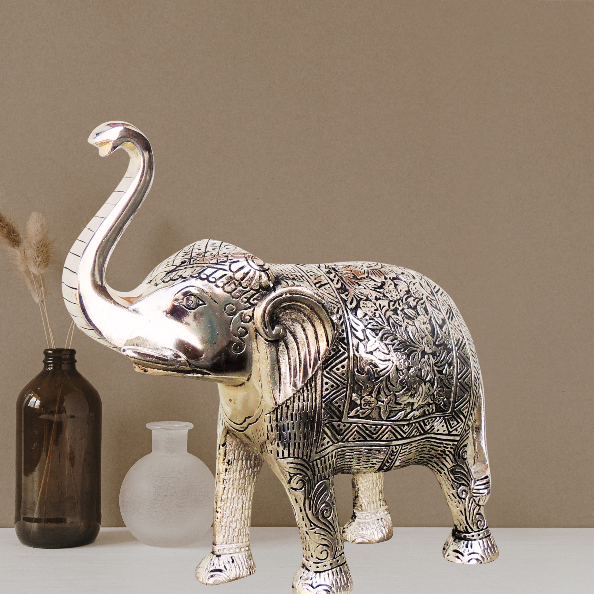 Home Decor & Gifts Carved Abstract Aluminium Metal Elephant Showpiece Royal Metal Elephant Statue for Decoration and Gift Purpose