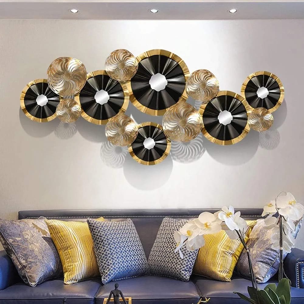 Cosmopolitan Black & Gold Iron Wall Art