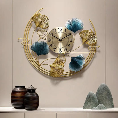 Modern Circular Metal Wall Clock For Home Decor